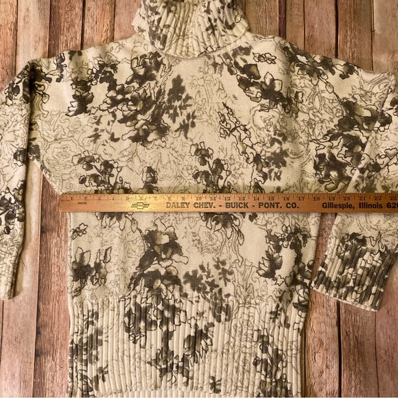 J-Jill L Petite Angora Blend Ribbed Turtleneck Sweater Cream/Gray/Green - Picture 3 of 9